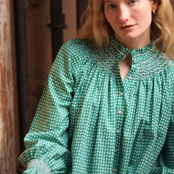 Scholl Blouse Golf Hole Green with Chalk Hand Smocking Edition 72 Scholl Blouse Golf Hole Green with Chalk Hand Smocking Edition 72